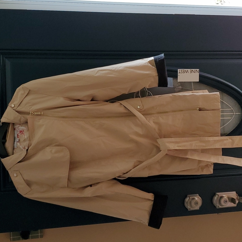 Rain/trench coat